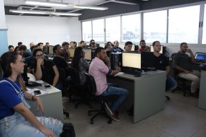 Série- de -minicursos- marcou- a -tarde -e noite- de- atividades- ontem, 30, no- Simpósio -Internacional- das- Engenharias, Arquitetura- e- Sistemas- de -Informação- (60)