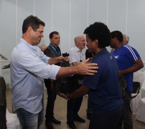 CESMAC- faz -entrega -das- arrecadações- feitas- no- Simpósio- Internacional- das- Engenharias, Arquitetura- e -Sistemas- de -Informação- (55)