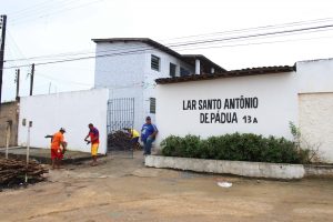 CESMAC- faz -entrega -das- arrecadações- feitas- no- Simpósio- Internacional- das- Engenharias, Arquitetura- e -Sistemas- de -Informação- (55)