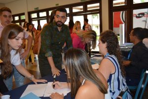 EXPOISEC -Medicina -apresenta -trabalhos- de -pesquisa- focados -na construção -partilhada -da -saúde -como- direito -fundamental(69)