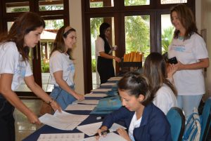 EXPOISEC -Medicina -apresenta -trabalhos- de -pesquisa- focados -na construção -partilhada -da -saúde -como- direito -fundamental(69)
