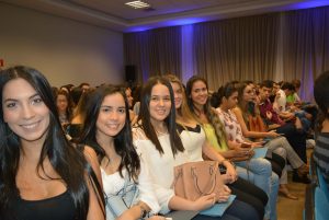 EXPOISEC -Medicina -apresenta -trabalhos- de -pesquisa- focados -na construção -partilhada -da -saúde -como- direito -fundamental(69)