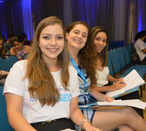 EXPOISEC -Medicina -apresenta -trabalhos- de -pesquisa- focados -na construção -partilhada -da -saúde -como- direito -fundamental(69)