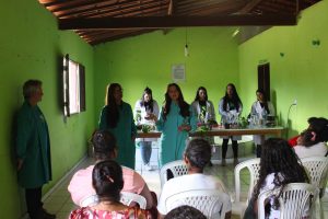 Professores- e- alunos- do- curso- de -Farmácia -do -CESMAC -realizam- ação -extensionista- em- Comunidade- Quilombolas -de -Água Branca- (34)