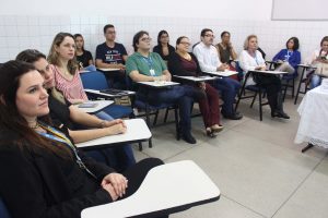 CESMAC- realiza- banca- avaliadora- de- tese- de -mestrado com professores internaciona (29)