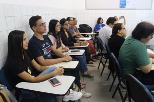 CESMAC- realiza- banca- avaliadora- de- tese- de -mestrado com professores internaciona (29)