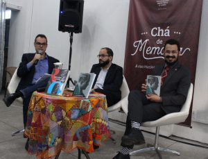 Editora- CESMAC- lança- livro- na -34ª -edição- do- Chá -de- Memória-(9)