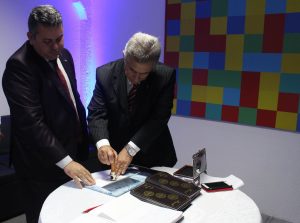 Correios- lança- selo- alusivo- aos- 45- anos- do- CESMAC-Feira_Cultural_CESMAC-na-Rua (67)
