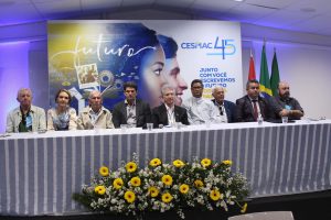 Correios- lança- selo- alusivo- aos- 45- anos- do- CESMAC-Feira_Cultural_CESMAC-na-Rua (67)