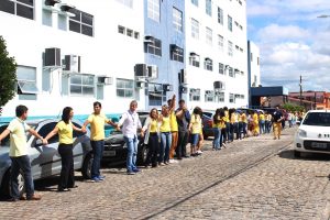 Feira- Cultural- CESMAC- na- Rua- promove- Abraço- Amigo-no -Setembro- Amarelo-(6)