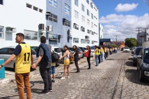Feira- Cultural- CESMAC- na- Rua- promove- Abraço- Amigo-no -Setembro- Amarelo-(6)