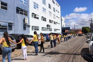 Feira- Cultural- CESMAC- na- Rua- promove- Abraço- Amigo-no -Setembro- Amarelo-(6)