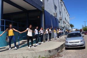 Feira- Cultural- CESMAC- na- Rua- promove- Abraço- Amigo-no -Setembro- Amarelo-(6)
