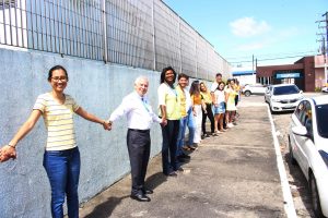 Feira- Cultural- CESMAC- na- Rua- promove- Abraço- Amigo-no -Setembro- Amarelo-(6)