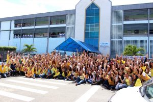 Feira- Cultural- CESMAC- na- Rua- promove- Abraço- Amigo-no -Setembro- Amarelo-(6)