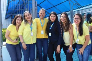 Feira- Cultural- CESMAC- na- Rua- promove- Abraço- Amigo-no -Setembro- Amarelo-(6)