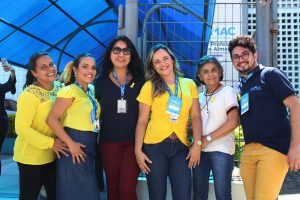 Feira- Cultural- CESMAC- na- Rua- promove- Abraço- Amigo-no -Setembro- Amarelo-(6)