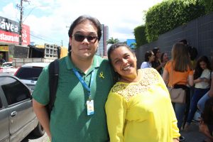 Feira- Cultural- CESMAC- na- Rua- promove- Abraço- Amigo-no -Setembro- Amarelo-(6)