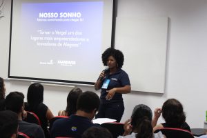 Feira- Cultural- CESMAC- na- Rua- já- começou