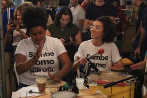Programação- também- a- noite- com- música- e -apresentações- na- Feira- Cultural- do- CESMAC-(49)