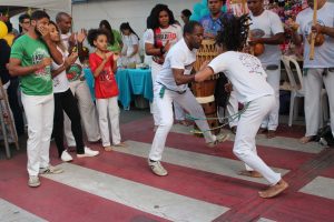 Tarde- de -sexta- na- Feira- Cultural- CESMAC- na- Rua- com- Música- Artesanato- e -muito -mais -(88)