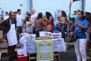 Tarde- de -sexta- na- Feira- Cultural- CESMAC- na- Rua- com- Música- Artesanato- e -muito -mais -(88)