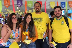 Tarde- de -sexta- na- Feira- Cultural- CESMAC- na- Rua- com- Música- Artesanato- e -muito -mais -(88)