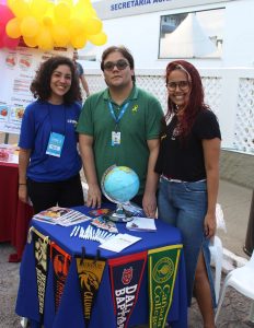 Tarde- de -sexta- na- Feira- Cultural- CESMAC- na- Rua- com- Música- Artesanato- e -muito -mais -(88)