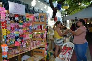 Tarde- de -sexta- na- Feira- Cultural- CESMAC- na- Rua- com- Música- Artesanato- e -muito -mais -(88)