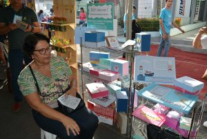 Tarde- de -sexta- na- Feira- Cultural- CESMAC- na- Rua- com- Música- Artesanato- e -muito -mais -(88)