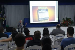 Educação- Financeira -para- Futuros- Médicos- foi-tema -de -palestra- no- CESMAC (32)