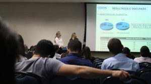 Estado- atual- da- cirurgia- robótica- no- Brasil- é- tema- da- abertura- do -Congresso- Acadêmico- de- Medicina- do -CESMAC-(77)