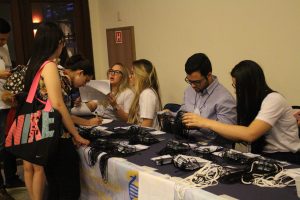Estado- atual- da- cirurgia- robótica- no- Brasil- é- tema- da- abertura- do -Congresso- Acadêmico- de- Medicina- do -CESMAC-(77)