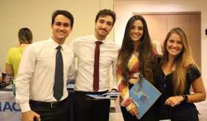 Estado- atual- da- cirurgia- robótica- no- Brasil- é- tema- da- abertura- do -Congresso- Acadêmico- de- Medicina- do -CESMAC-(77)