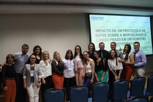 Estado- atual- da- cirurgia- robótica- no- Brasil- é- tema- da- abertura- do -Congresso- Acadêmico- de- Medicina- do -CESMAC-(77)
