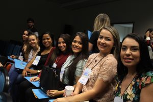 Estado- atual- da- cirurgia- robótica- no- Brasil- é- tema- da- abertura- do -Congresso- Acadêmico- de- Medicina- do -CESMAC-(77)