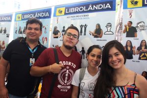 III Exposição Librolândia debate amparo ao surdo na área da saúde - Cesmac (20)