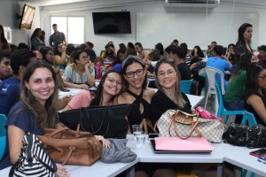 PSIC- realiza- Oficina- de -Delineamento- da- Pesquisa- e- Construção- de- Banner- para- o- Relatório -Final-Cesmac (10)