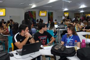 PSIC- realiza- Oficina- de -Delineamento- da- Pesquisa- e- Construção- de- Banner- para- o- Relatório -Final-Cesmac (10)