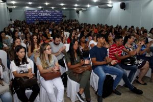 Auditório- lotado- também- no- período- da- noite- para- a -recepção- e- acolhimento -CESMAC-(24)