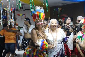 Carnaval- do- Projeto- Crescer- garante- alegria- dos- idosos- com- o- “Bloco- Melhor- Idade -na- Folia”- CESMAC (21)