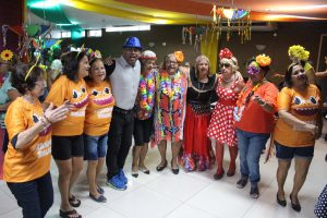 Carnaval- do- Projeto- Crescer- garante- alegria- dos- idosos- com- o- “Bloco- Melhor- Idade -na- Folia”- CESMAC (21)