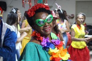 Carnaval- do- Projeto- Crescer- garante- alegria- dos- idosos- com- o- “Bloco- Melhor- Idade -na- Folia”- CESMAC (21)