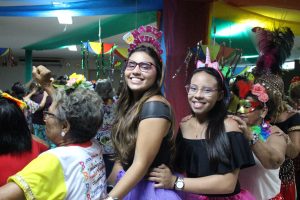 Carnaval- do- Projeto- Crescer- garante- alegria- dos- idosos- com- o- “Bloco- Melhor- Idade -na- Folia”- CESMAC (21)