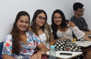Curso- de- Serviço- Social- e- Extensão- Universitária-CESMAC_ promovem -palestra -sobre- Classes, Raça- e Resistência-(21)