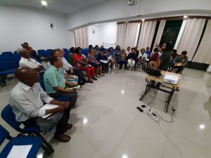 Maestro- do- Coral- CESMAC- ministra- curso- de- técnica- vocal- e- regência- coral- em- Cabo -Verde- na -África- (2)