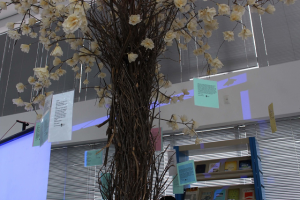 Varal- de -poemas- marca- Dia- da- Poesia- na- Rede- de -Bibliotecas- CESMAC-(10)