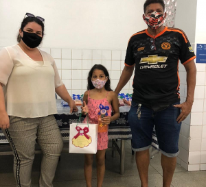 CESMAC- entrega- cestas- básicas- e- brinquedos- para- crianças -do -Projeto- Crescer-(14)