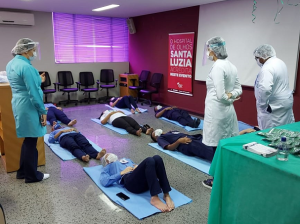Professores- e- Acadêmicos -de -Fisioterapia- do -CESMAC -participam -de- ação-no- Hospital de- Olhos -Santa -Luzia-(8)