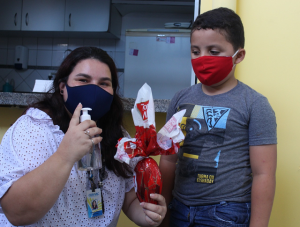 Ação- Institucional- do- Cesmac- celebra- Páscoa- das- Crianças- do- Projeto -Crescer-(26)